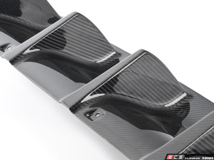 MK8 Golf R Carbon Fiber Rear Diffuser