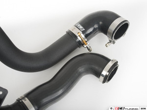MK8 GTI Intercooler Charge Pipe Kit - Wrinkle Black