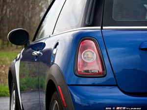 Rear Tail Light Black Line Surround - Set