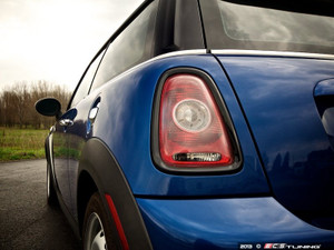 Rear Tail Light Black Line Surround - Set