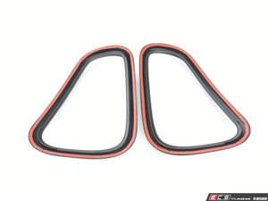 Black Tail Light Trims - Set