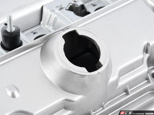 Valve Cover - Aluminum - ES4623940
