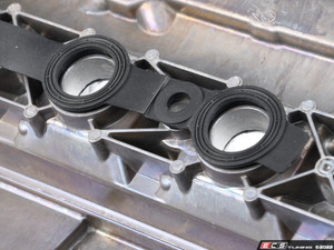 Valve Cover - Aluminum - ES4623940