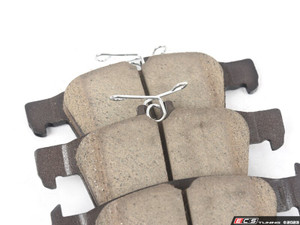 Rear Brake Service Kit - Basic (272x10) | ES4830607
