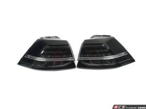 MK7.5 European LED Dynamic Tail Light Set - Smoked | ES4810537