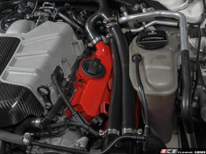 3.0T Gloss Red Valve Cover - Left | ES4768284