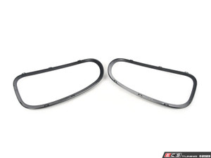 Taillight Trim Ring Gloss Black - Set | ES4750283