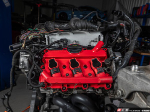 3.0T Valve Cover Upgrade Kit With Gaskets and Hardware - Red | ES4830382