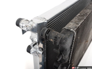 MK4 Performance Aluminum Radiator - With Installation Kit
