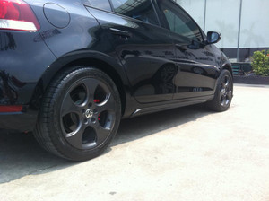 EST Carbon Fiber Side Skirts - VW GTI - MK6