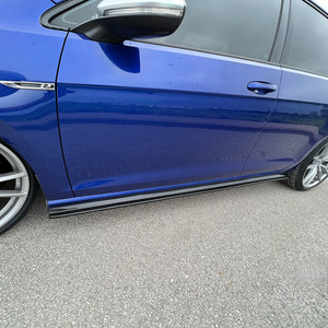 Side Skirts Gloss Black - VW VOLKSWAGEN Golf MK7.5 R 2017-2020