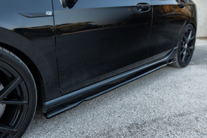 Side Skirts Gloss Black (2 pcs) for VW Golf MK8 R