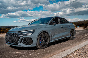 Audi RS3 Honeycomb Front Grille | (2021-2023) 8Y A3/S3 - EST-14-131