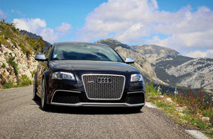 Audi RS3 Honeycomb Front Grille - Chrome | (2009-2012) 8P.5 A3/S3 - EST-14-134