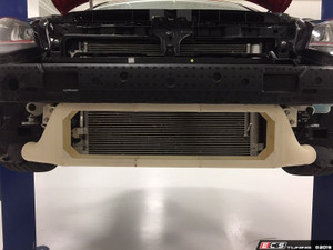 MK7 Front Mount Intercooler Kit - With Black ECS Charge Pipes