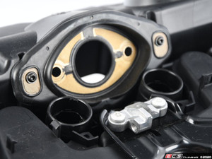Valve Cover | ES4305754