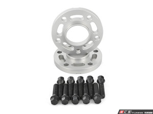 Turner Motorsport Silver Wheel Spacer & Bolt Kit - 17.5mm | ES3553286
