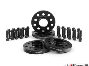 Golf R Flush Kit - black bolts