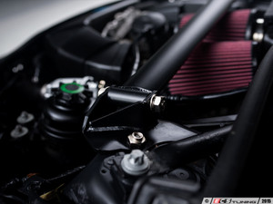 Performance Strut Tower Brace - Black | ES2952194