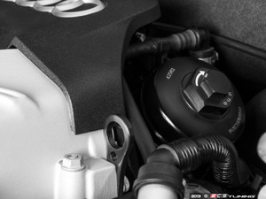 Billet Aluminum Oil Filter Housing Cap | ES2998988