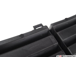 Lower Bumper Grille - Left | ES2710773