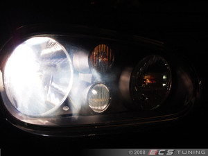 Super White 9007 Halogen Bulb - Pair