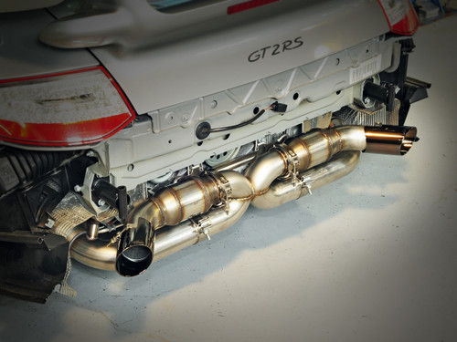 AWE Tuning Porsche GT2 RS Performance Exhaust - Diamond Black Tips