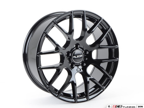 18" Style 030 Wheel - Priced Each (Only 1 Available)