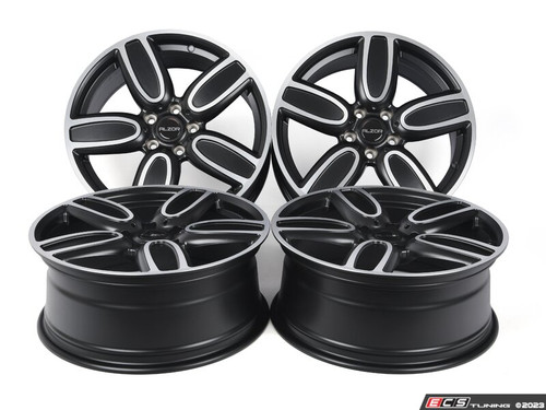 18" Style 7213 Wheels - Set Of Four