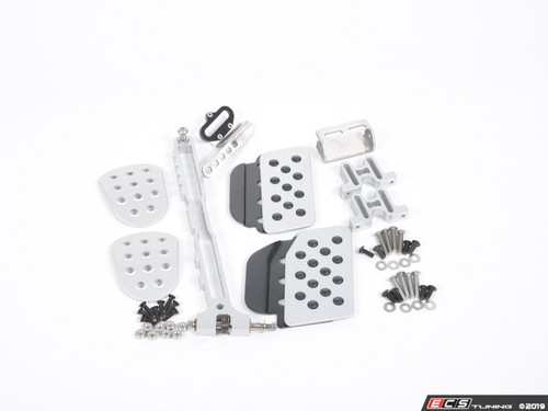 Rennline (Rev2) - 3PC Pedal Set - Perforated - Silver Pedals / Black Extensions