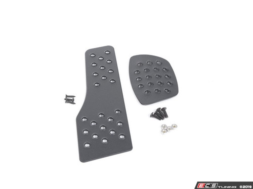 2 Piece Pedal Set - Perforated - Black