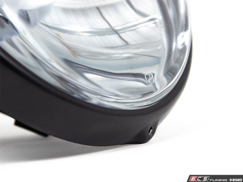 Rennline LED Headlight Conversion Set - Chrome Reflector - Rennline Clear H4 Lens - Black Trim Ring