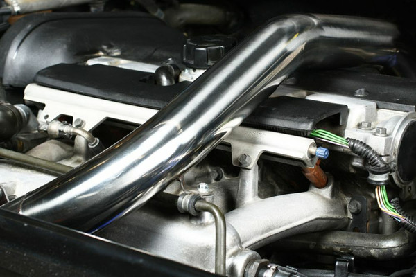 Turbo Pressure Pipe Kit - Black - w/o BOV Adapter - S60 / V70 / XC70 2003-