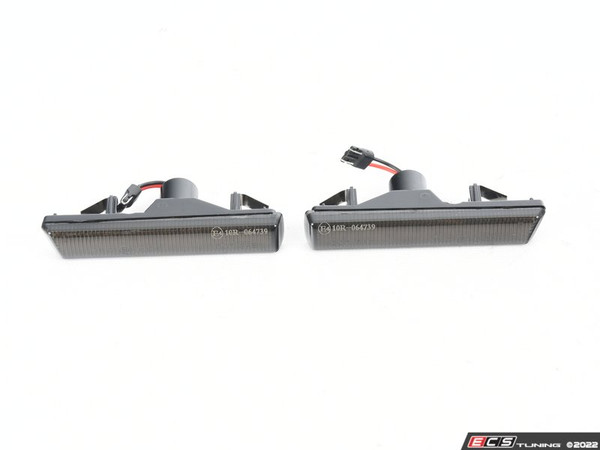 E46 M3 ZiZa Dynamic LED Turn Signals - Smoked