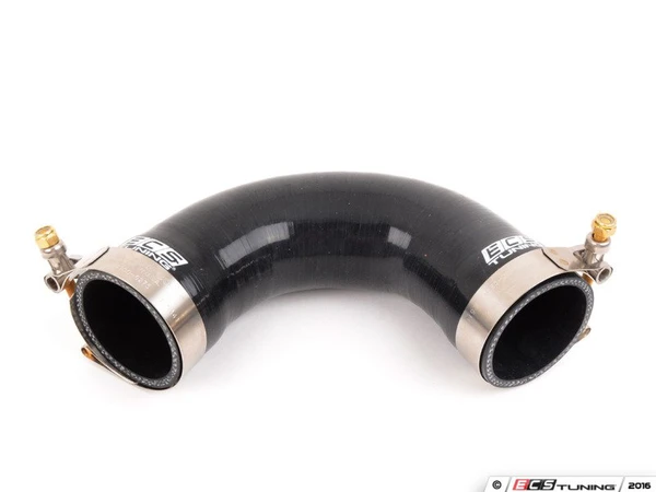 Intercooler Outlet Hose Coupler w/ clamps - Black