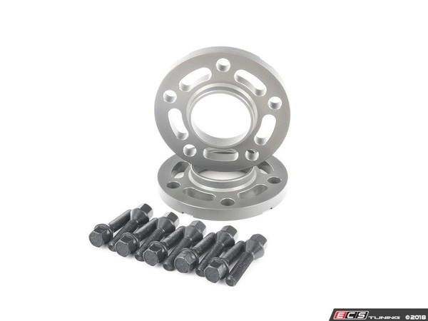 Turner Motorsport Silver Wheel Spacer & Bolt Kit - 15mm