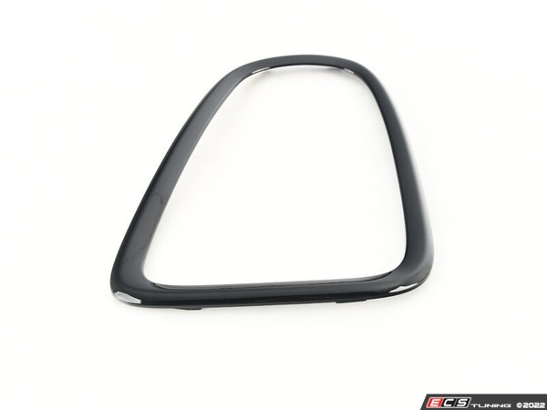 Rear Taillight Black Line Surround - Right
