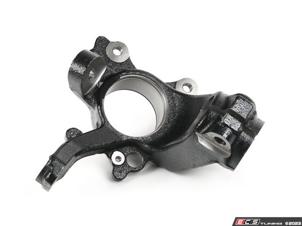 Front Wheel Bearing Housing - Right | ES4818099