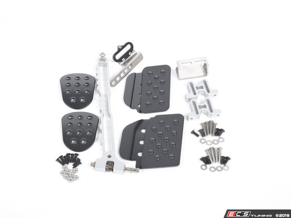 Rennline (Rev2) - 3PC Pedal Set - Perforated - Black Pedals / Black Extensions