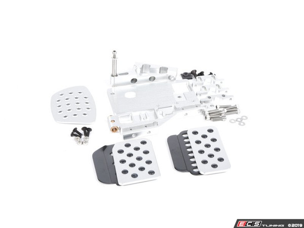 2 Piece Pedal Set - Perforated - Silver Pedals / Black Extensions | ES2839349