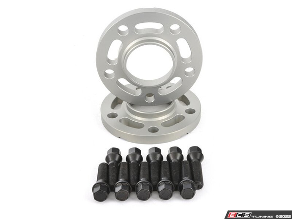 Turner Motorsport Silver Wheel Spacer & Bolt Kit - 15mm | ES3553284