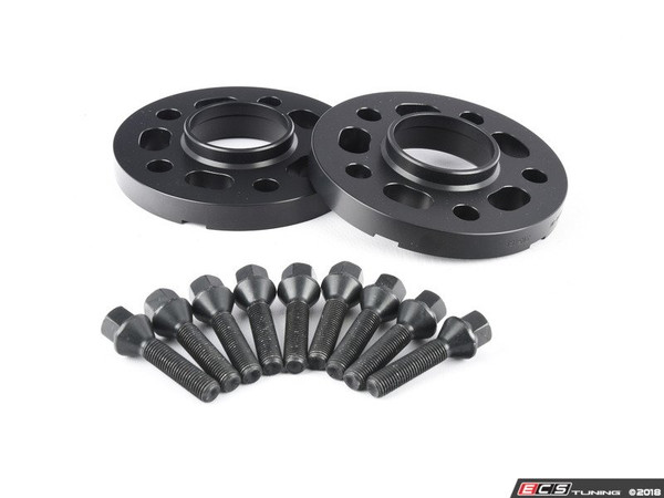 Turner Motorsport Black Wheel Spacer & Bolt Kit - 17.5mm | ES3553285
