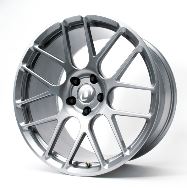 19 in Lightweight Forged Performance Wheel Set ? SILVER with Dinan Center Cap | D750-0063-SE1-SIL | D750-0063-SE1-SIL - 1