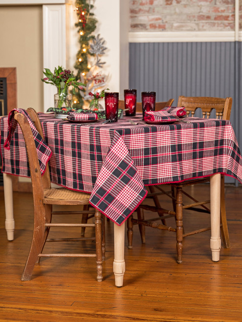 Holly Plaid Tablecloth - Black
