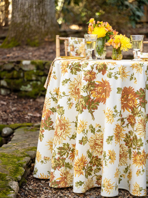 Antoinette Round Cloth - Ecru