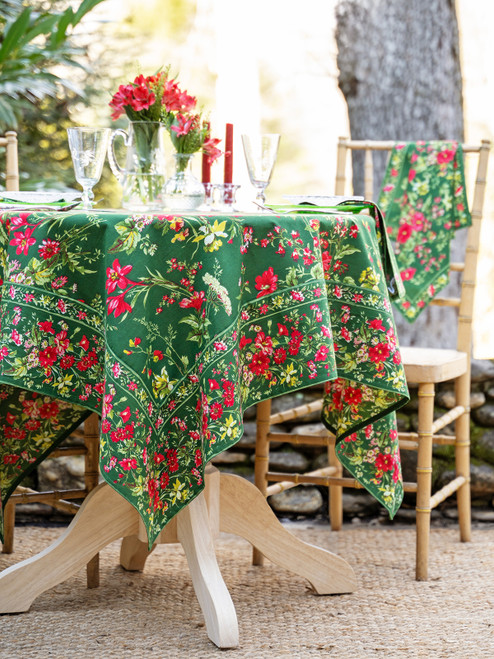 Graceful Garden Tablecloth - Pine Green