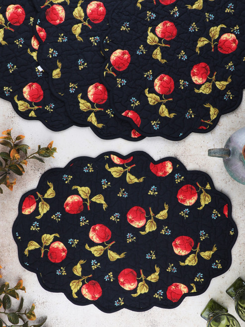Apple Quilted Placemat Set of 4 - Black