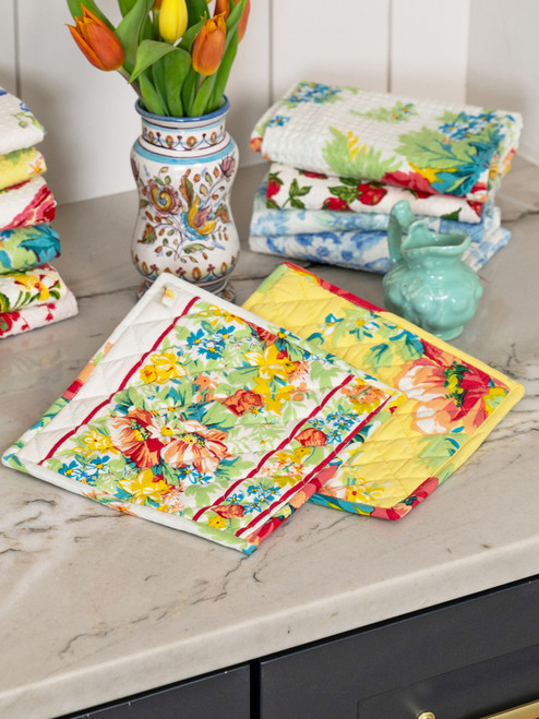 Charming Potholder Set of 2 - Yellow