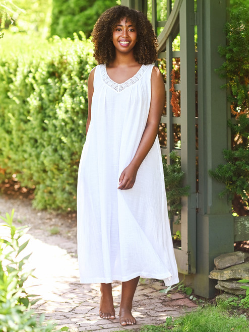 Delicate Nighty - White