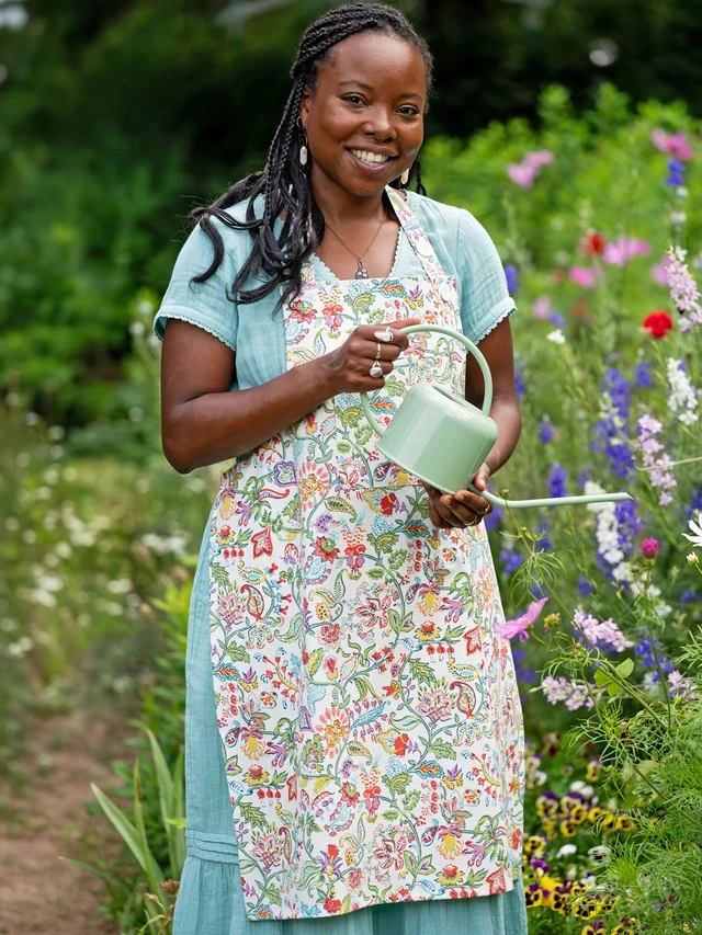 Aprons & Kitchen Accessories